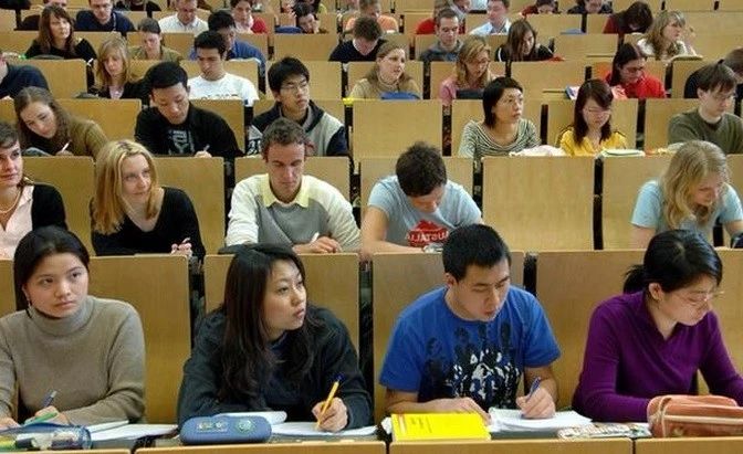 刚刚，2019英国大学申请数据发布！中国学生太惊人了。。